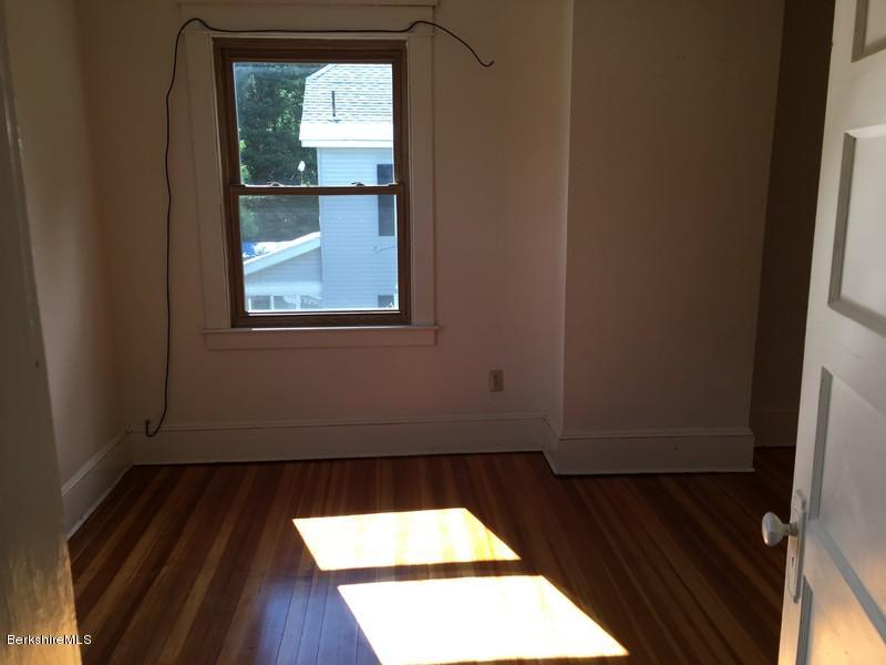 94 Bay State Road Pittsfield, MA 01201 - Photo 21 of 25 IMG_0688