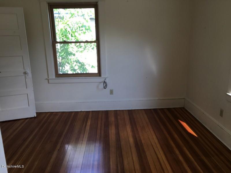 94 Bay State Road Pittsfield, MA 01201 - Photo 23 of 25 IMG_0690