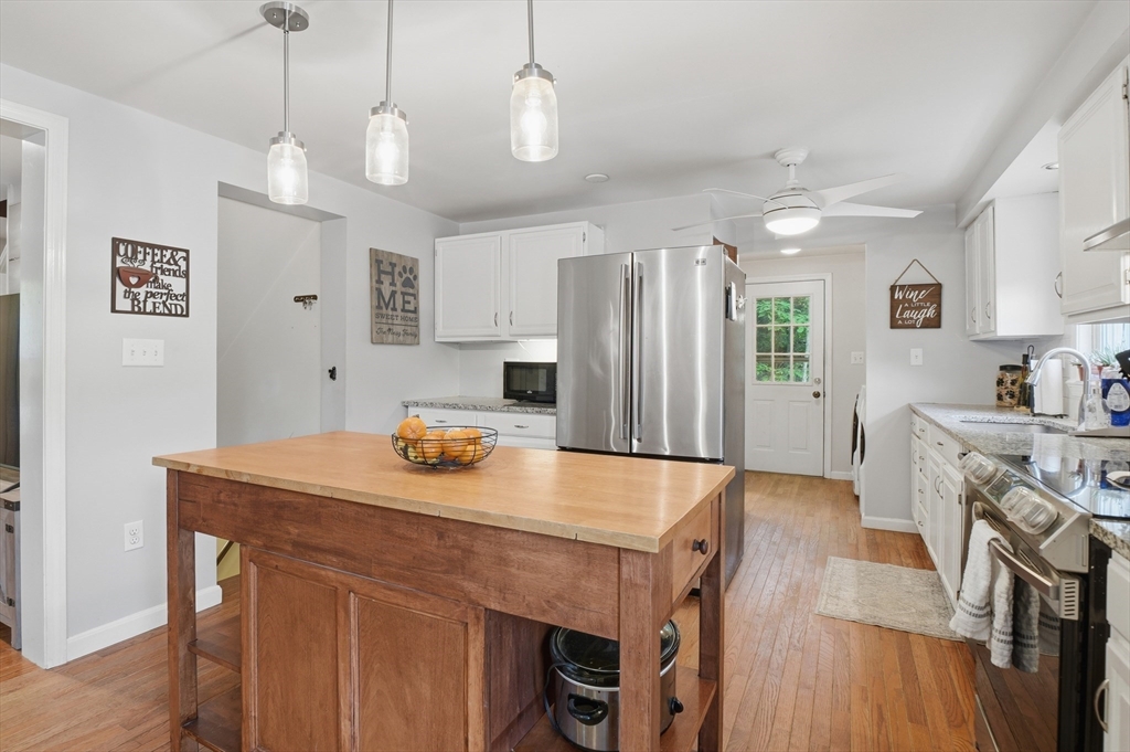 23 Oakmont Street Webster, MA 01570 - Photo 12 of 40