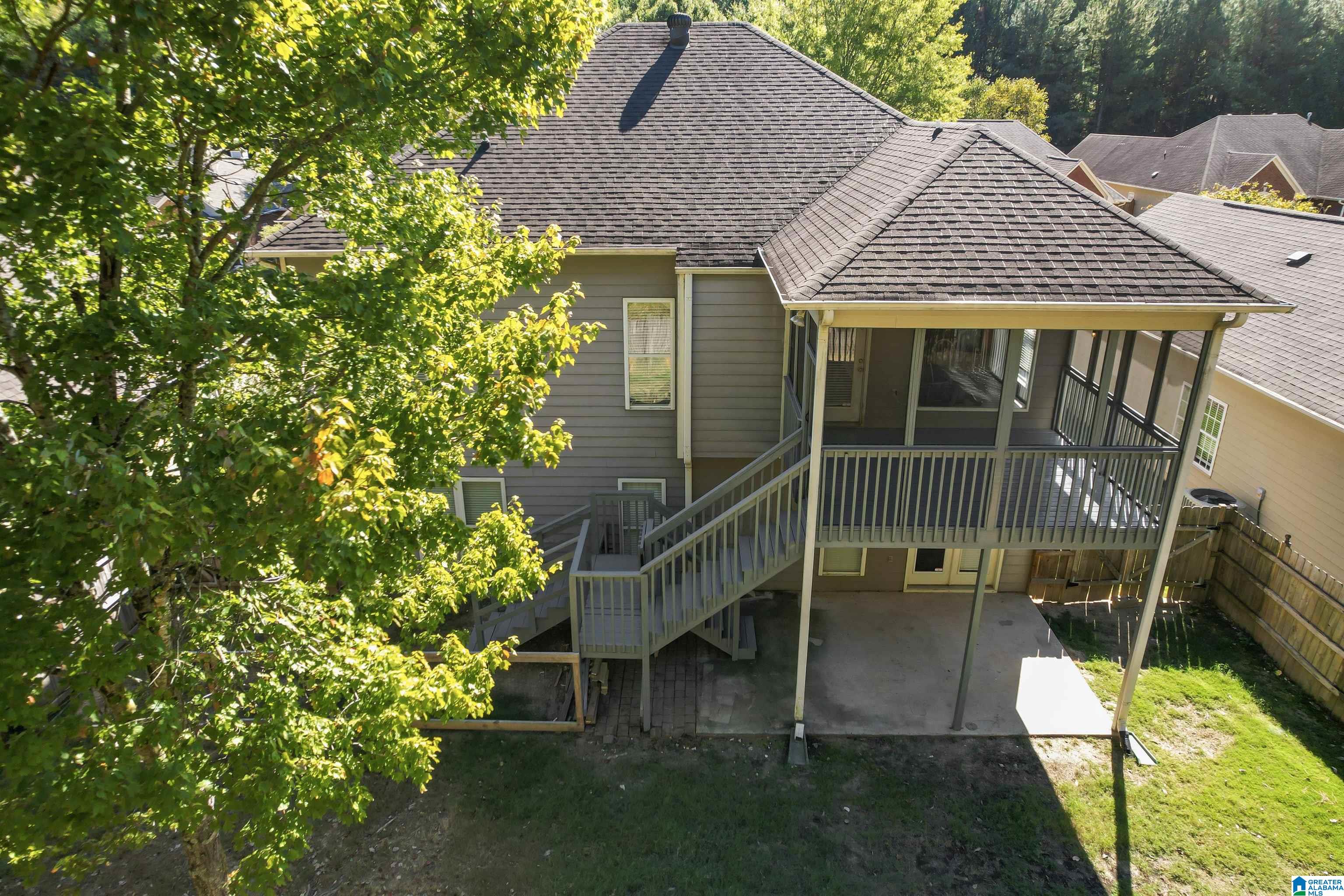 172 Cove Lane Pelham, AL 35124 - Photo 4 of 48