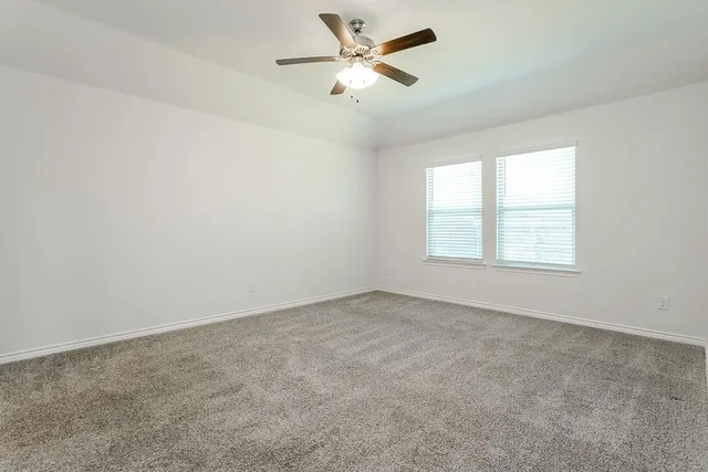 $2,050 | 406 Saddle Club Way, Princeton, TX 75407