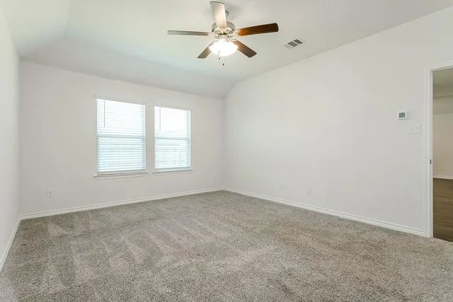 $2,050 | 406 Saddle Club Way, Princeton, TX 75407