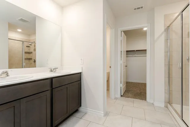 $2,050 | 406 Saddle Club Way, Princeton, TX 75407