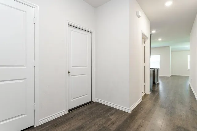 $2,050 | 406 Saddle Club Way, Princeton, TX 75407