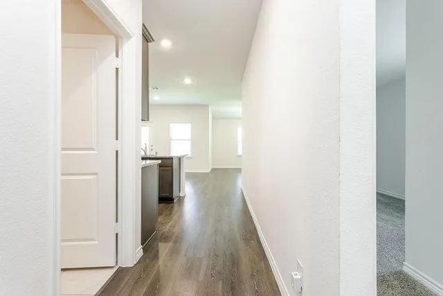 $2,050 | 406 Saddle Club Way, Princeton, TX 75407