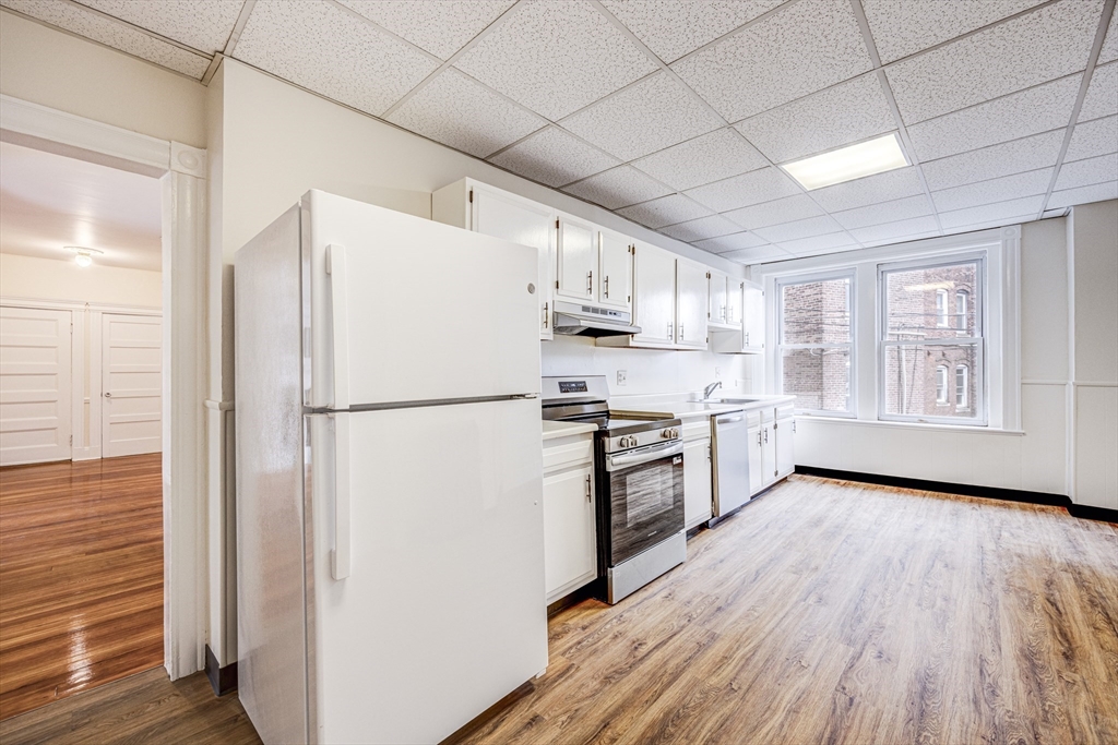 9 Clinton Path, Unit 1 Brookline, MA 02445 - Photo 23 of 30