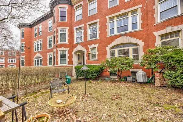 $985,000 | 9 Clinton Path, Unit 1, Brookline, MA 02445