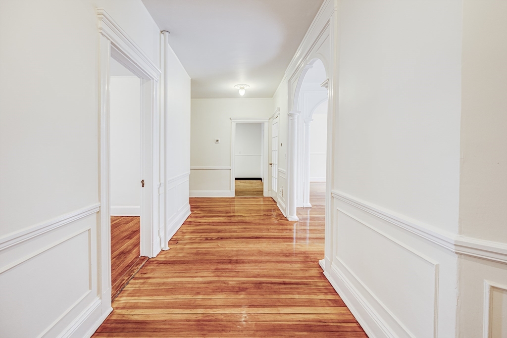 9 Clinton Path, Unit 1 Brookline, MA 02445 - Photo 4 of 30