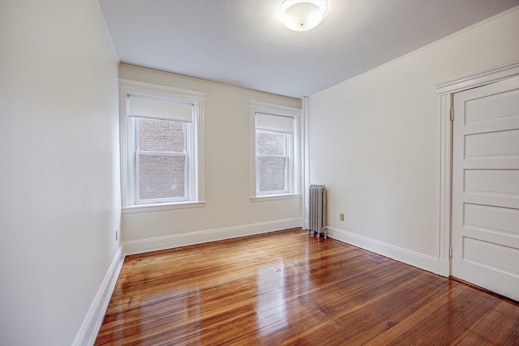 9 Clinton Path, Unit 1 Brookline, MA 02445 - Photo 8 of 30