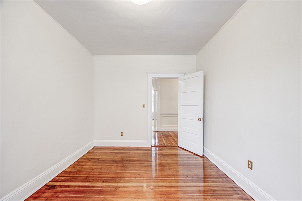 9 Clinton Path, Unit 1 Brookline, MA 02445 - Photo 9 of 30