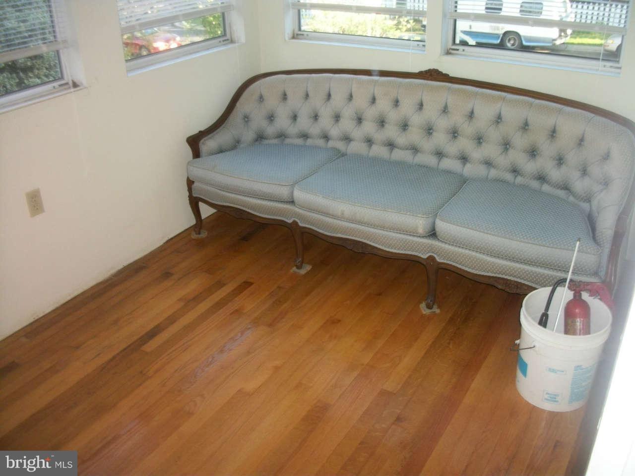 1502 Moffet Road Silver Spring, MD 20903 - Photo 17 of 22 Sunroom
