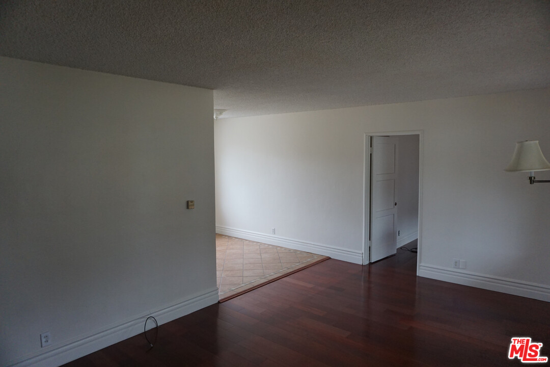 2068 Middlebrook Road Torrance, CA 90501 - Photo 4 of 14 Gallery Image 4