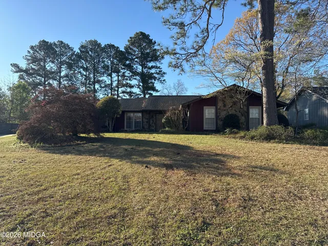 $278,900 | 422 Lake Front Drive, Warner Robins, GA 31088