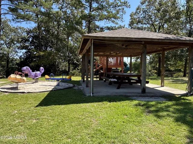 $278,900 | 422 Lake Front Drive, Warner Robins, GA 31088