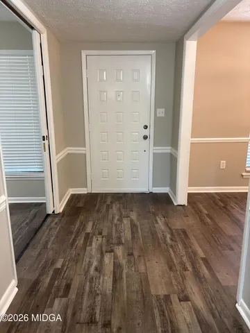 $278,900 | 422 Lake Front Drive, Warner Robins, GA 31088