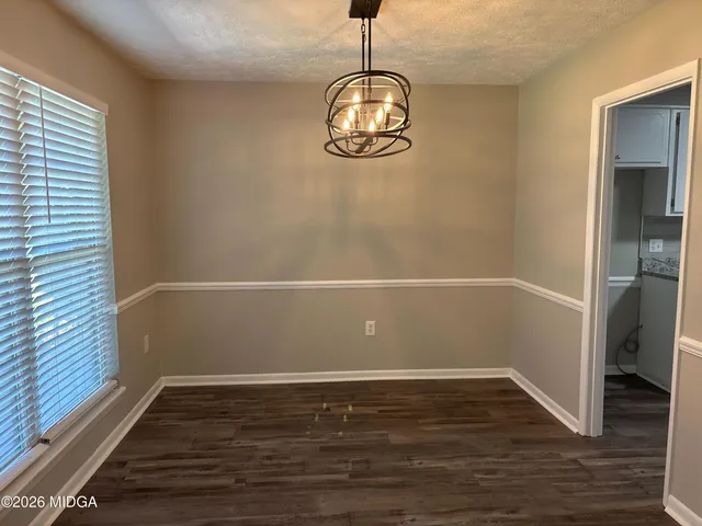 $278,900 | 422 Lake Front Drive, Warner Robins, GA 31088