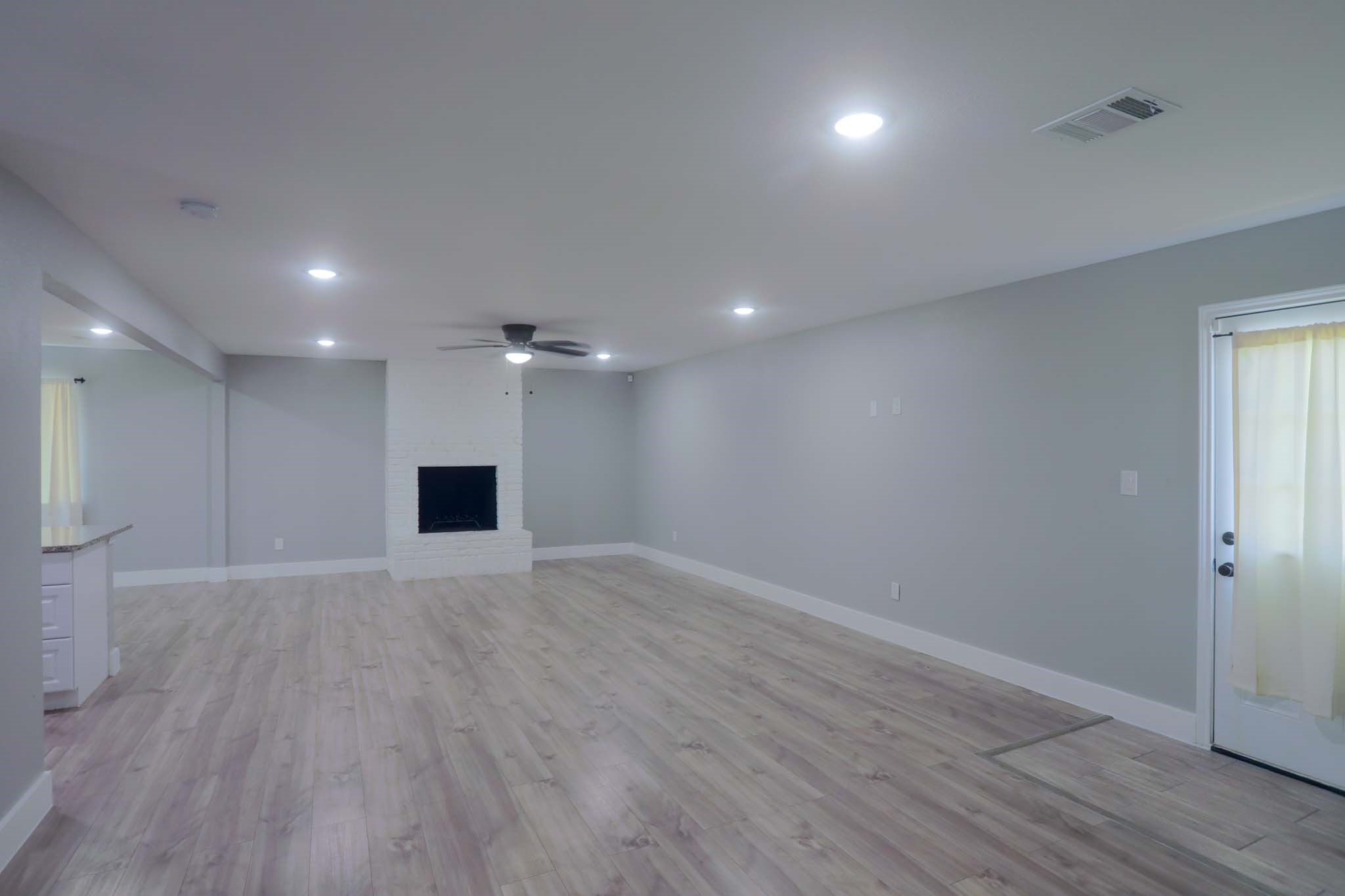 6703 Winfield Road Houston, TX 77050 - Photo 9 of 20 Gallery Image 9