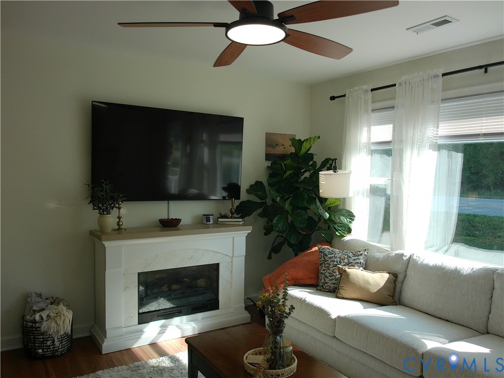 3284 Chickahominy Road Toano, VA 23168 - Photo 6 of 26 Recessed lighting, ceiling fan with integrated lig