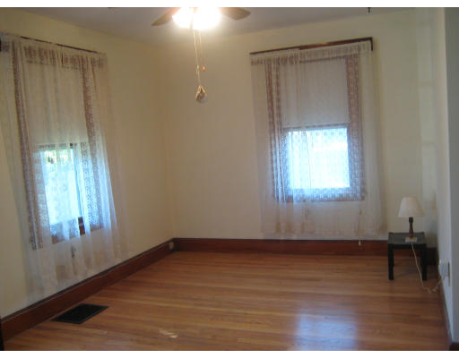 20 Greenwood Road Walpole, MA 02081 - Photo 3 of 6 Gallery Image 3