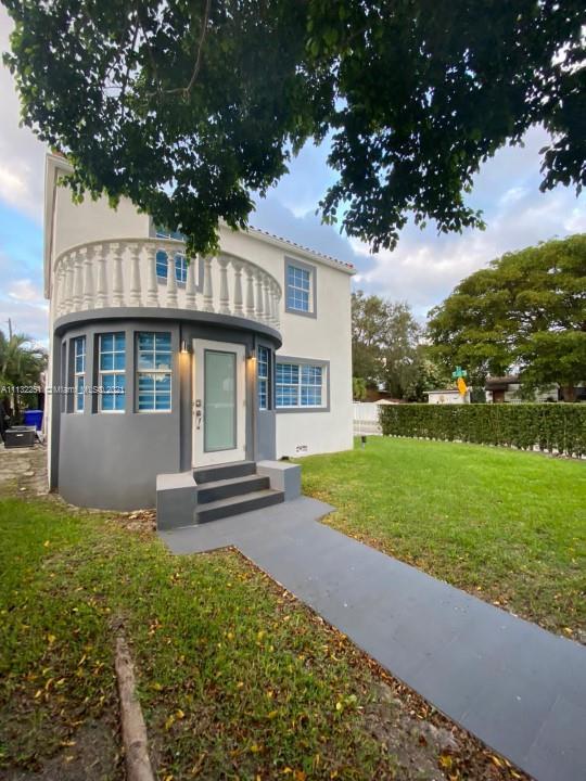 2001 Southwest 16th Street Miami, FL 33145 - Photo 1 of 19 Gallery Image 1