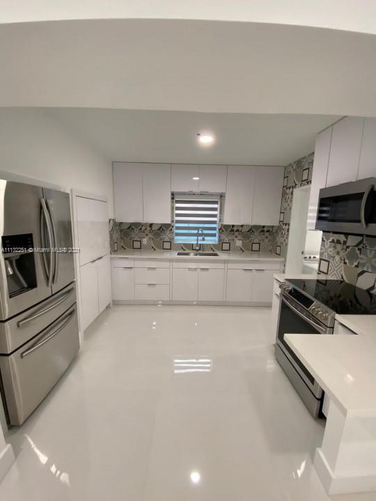 2001 Southwest 16th Street Miami, FL 33145 - Photo 5 of 19 Gallery Image 5