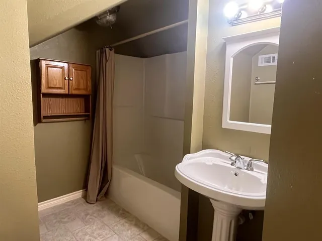 $3,495 | 10001 Hill Top Drive, Cleburne, TX 76033