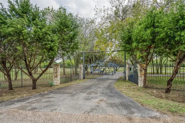 $3,495 | 10001 Hill Top Drive, Cleburne, TX 76033