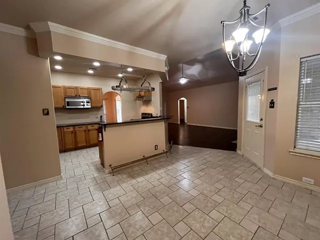 $3,495 | 10001 Hill Top Drive, Cleburne, TX 76033