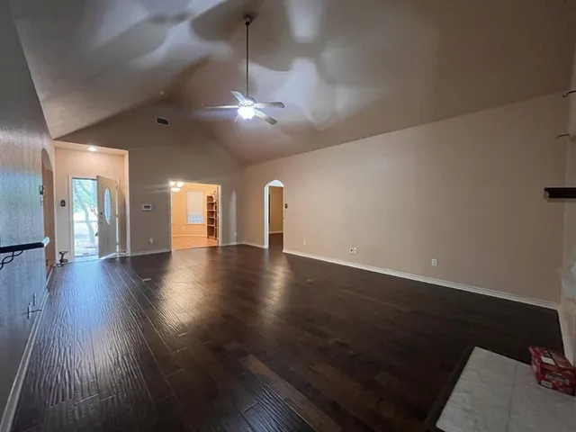 $3,495 | 10001 Hill Top Drive, Cleburne, TX 76033