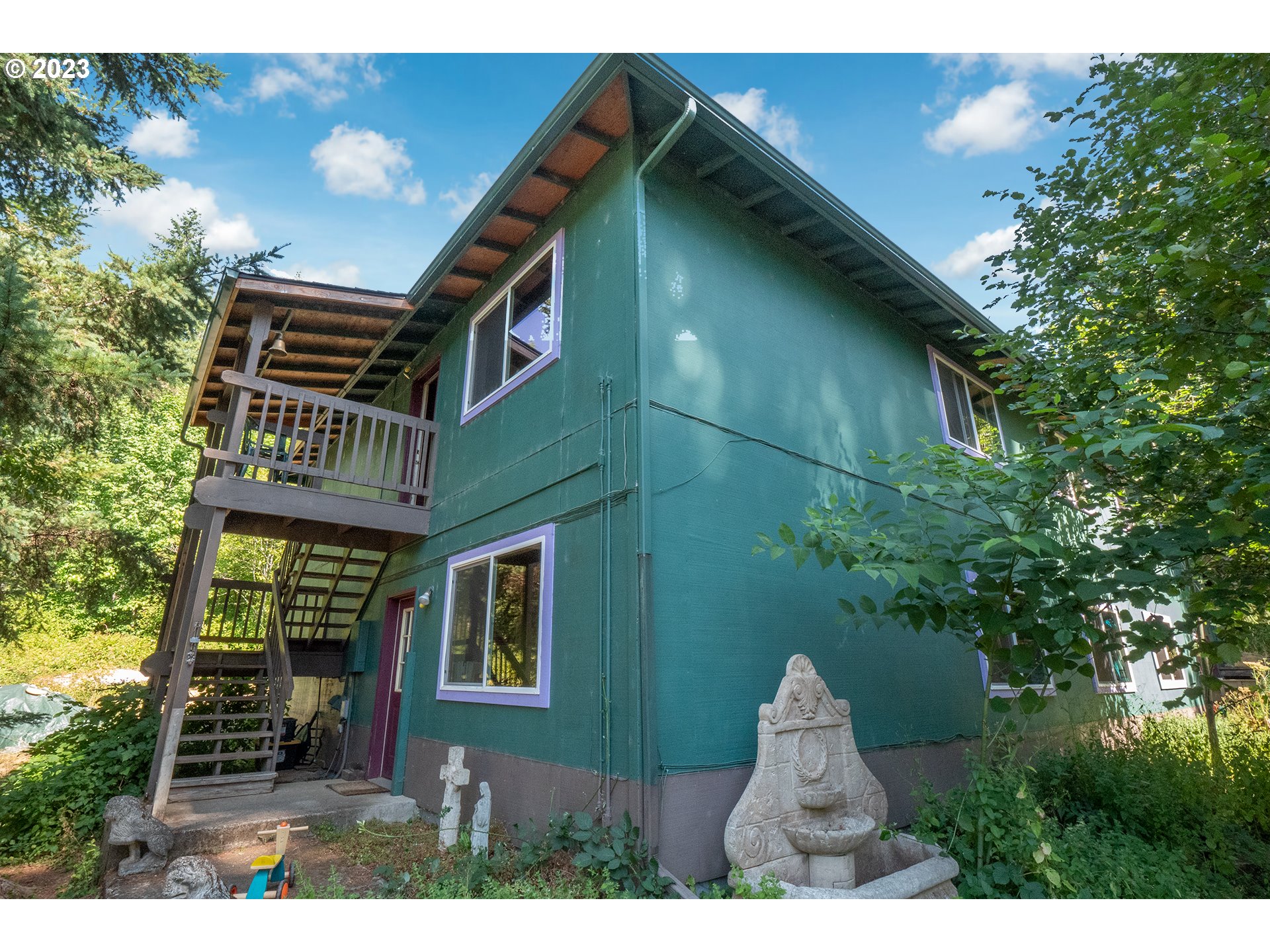 18624 Highway 36 Blachly, OR 97412 - Photo 13 of 46 a front view of a house