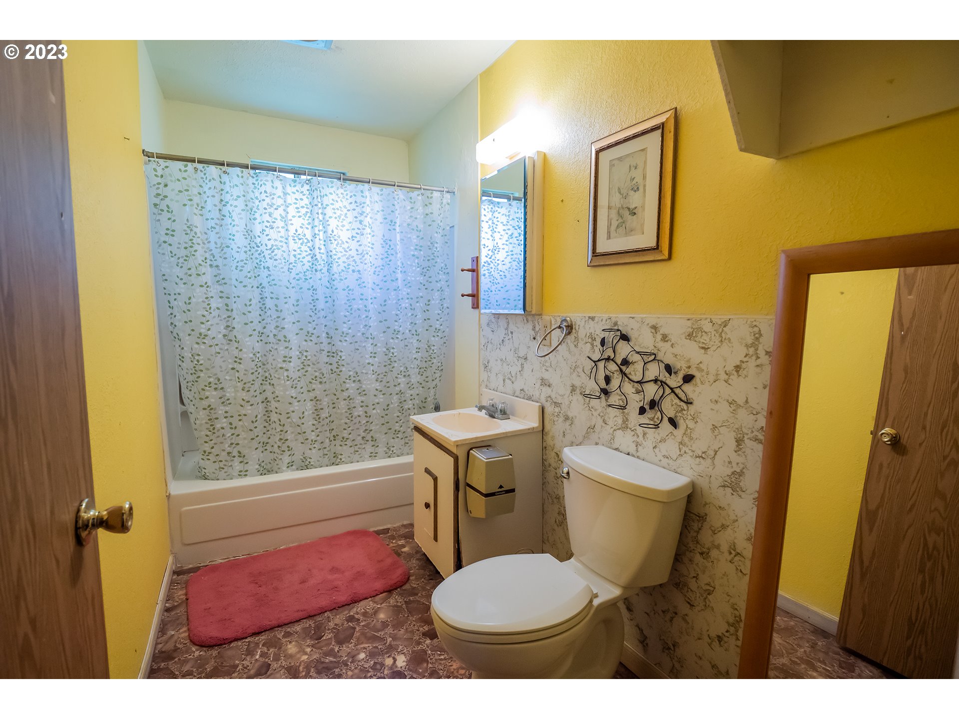 18624 Highway 36 Blachly, OR 97412 - Photo 34 of 46 a bathroom with a toilet sink and shower