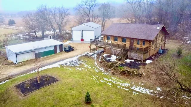 $639,900 | N8905 County Road, Wisconsin Dells, WI 53901