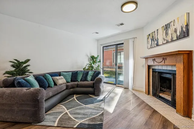 $250,000 | 303 West Lehow Avenue, Unit 4, Englewood, CO 80110