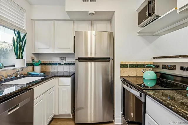 $250,000 | 303 West Lehow Avenue, Unit 4, Englewood, CO 80110