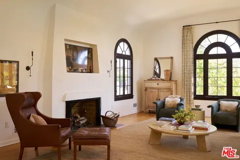 $2,895,000 | 1602 Silverwood Terrace, Los Angeles, CA 90026