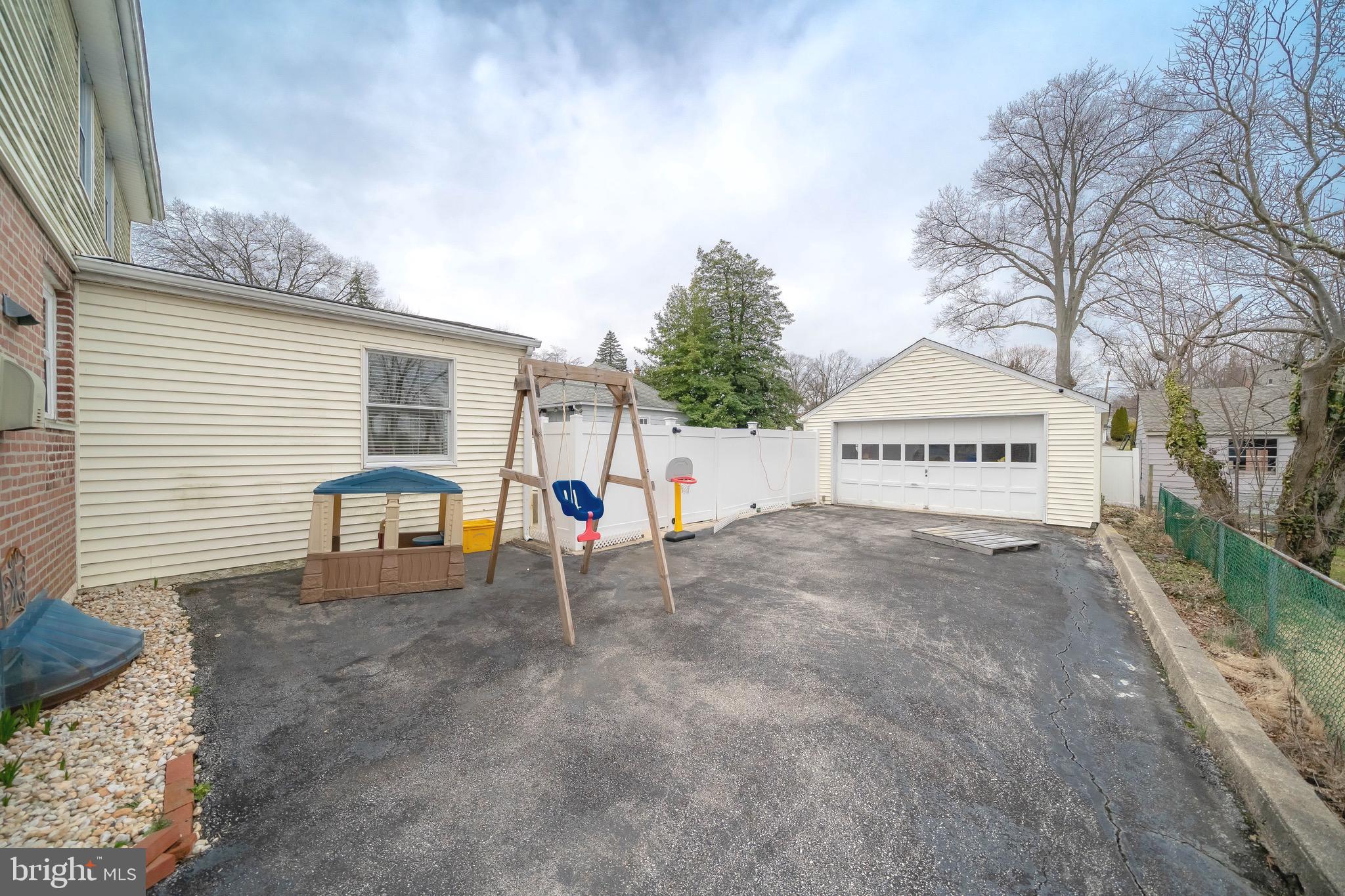 60 Forest Road Springfield, PA 19064 - Photo 27 of 30