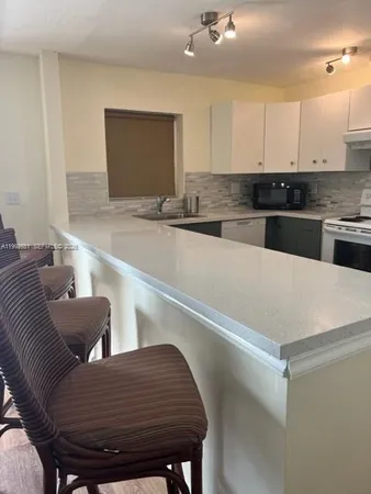 $2,650 | 7900 Tatum Waterway Drive, Unit 503, Miami Beach, FL 33141