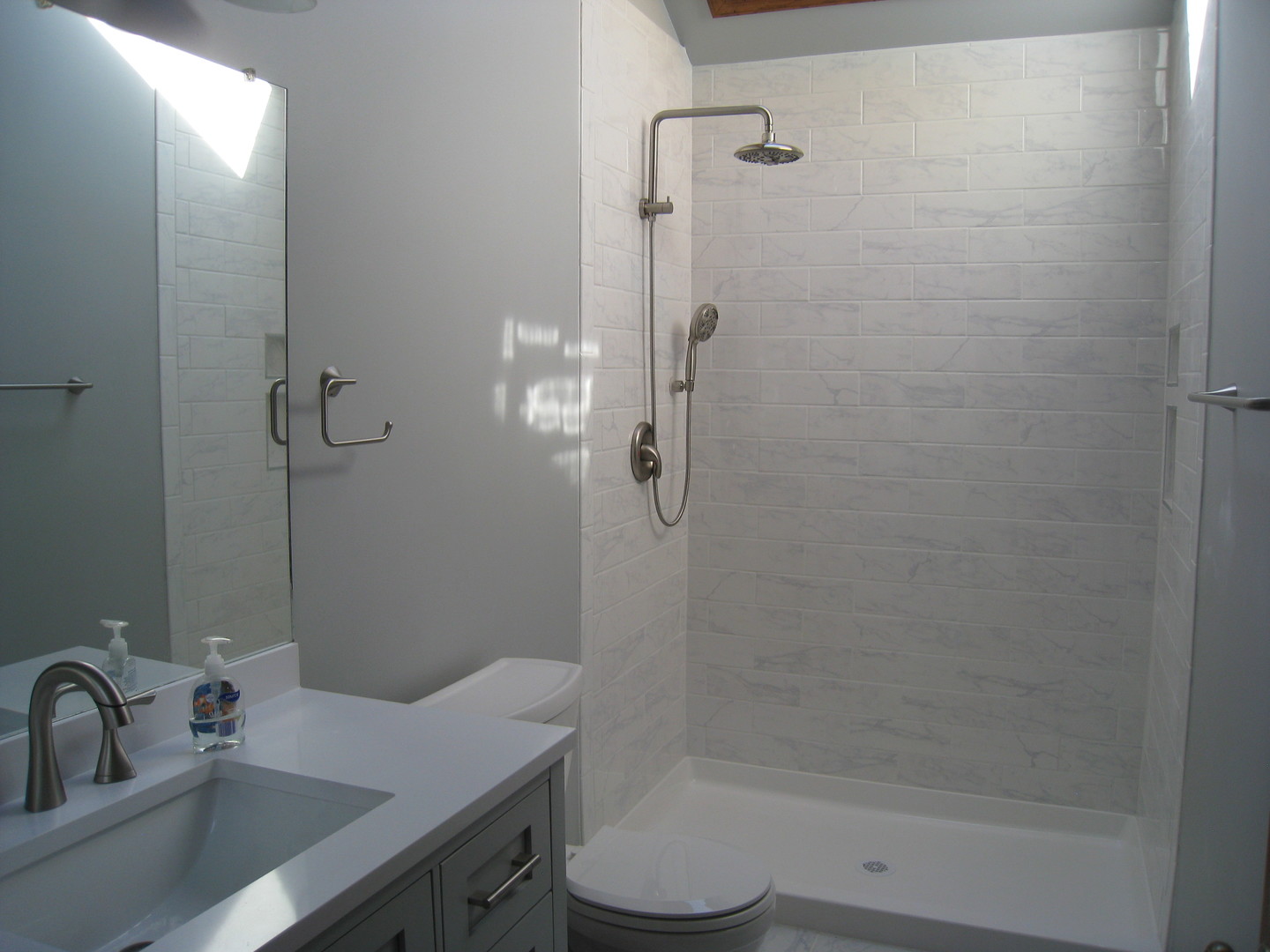 426 Castle Road McHenry, IL 60051 - Photo 18 of 35 Gallery Image 18
