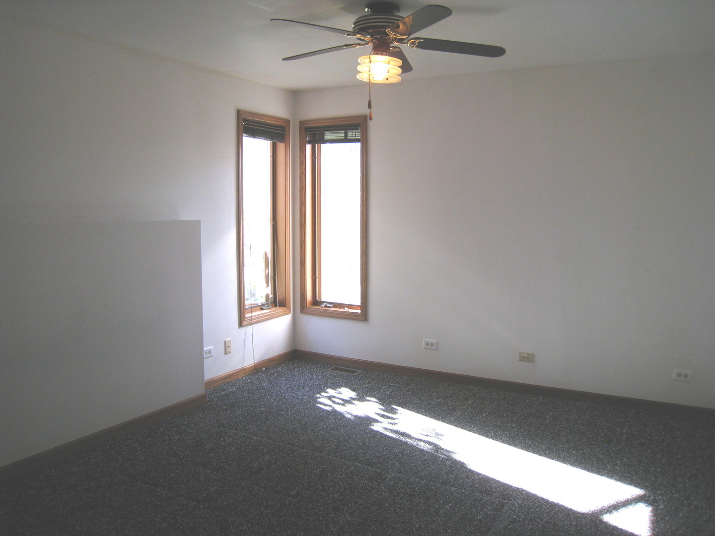 426 Castle Road McHenry, IL 60051 - Photo 23 of 35 Gallery Image 23