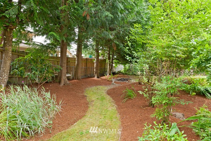 15617 Southeast 168th Street Renton, WA 98058 - Photo 13 of 15 Gallery Image 13