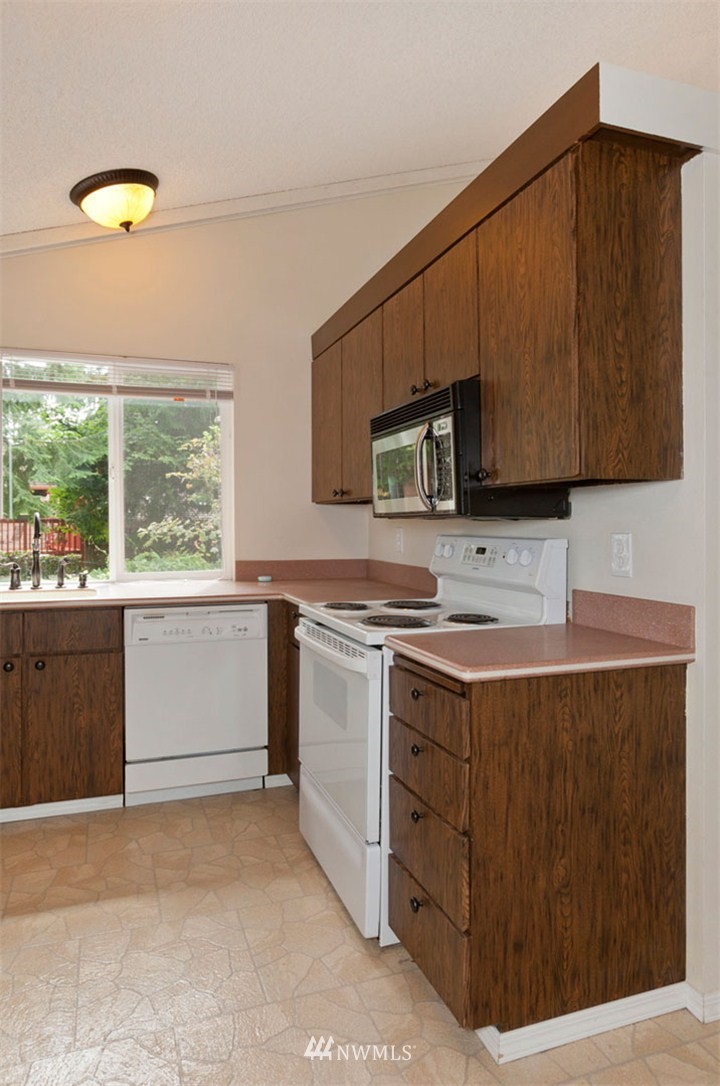 15617 Southeast 168th Street Renton, WA 98058 - Photo 8 of 15 Gallery Image 8