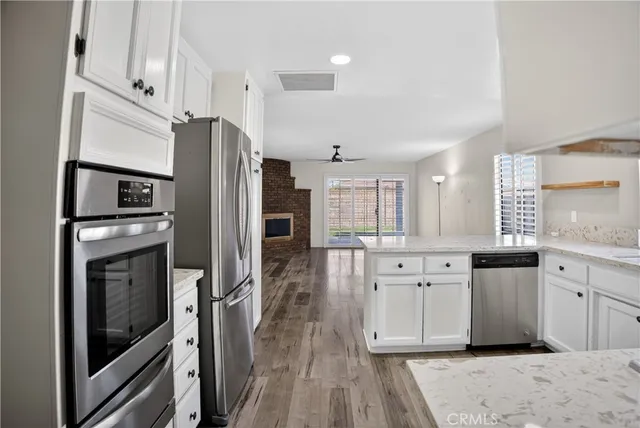 $3,300 | 43631 37th Street West, Lancaster, CA 93536