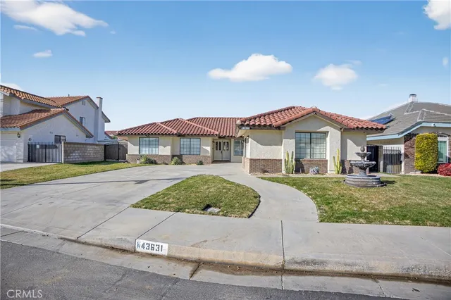 $3,300 | 43631 37th Street West, Lancaster, CA 93536