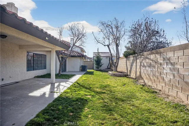 $3,300 | 43631 37th Street West, Lancaster, CA 93536