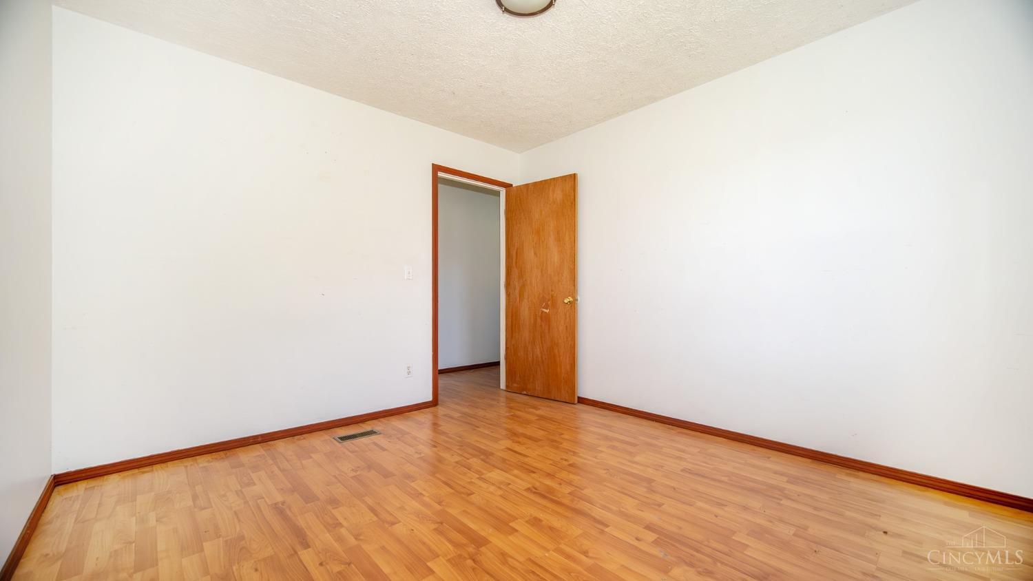 423 Mahogany Road Lynx, OH 45650 - Photo 12 of 23 Gallery Image 12
