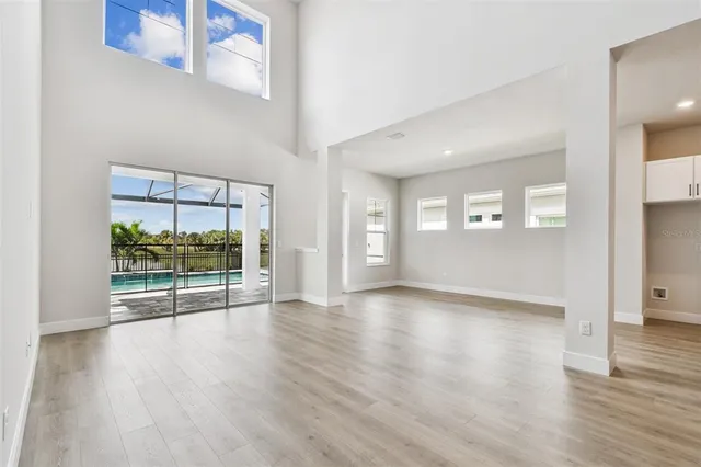 $1,079,990 | 1559 Running Tide Place, Sarasota, FL 34240