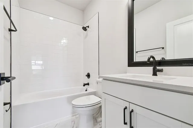 $1,079,990 | 1559 Running Tide Place, Sarasota, FL 34240