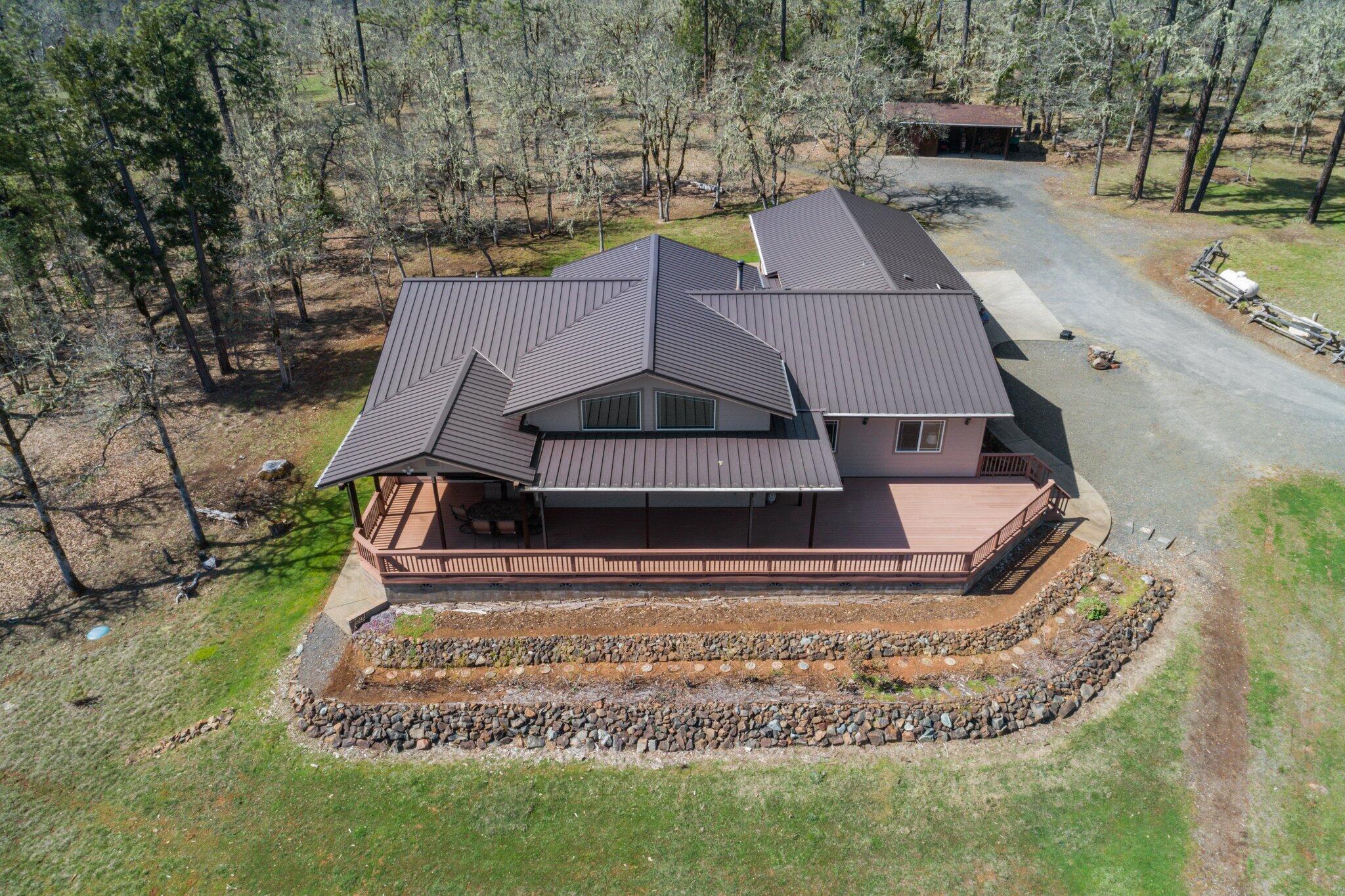6250 West Side Road Cave Junction, OR 97523 - Photo 6 of 43 7-web-or-mls-DJI_0080