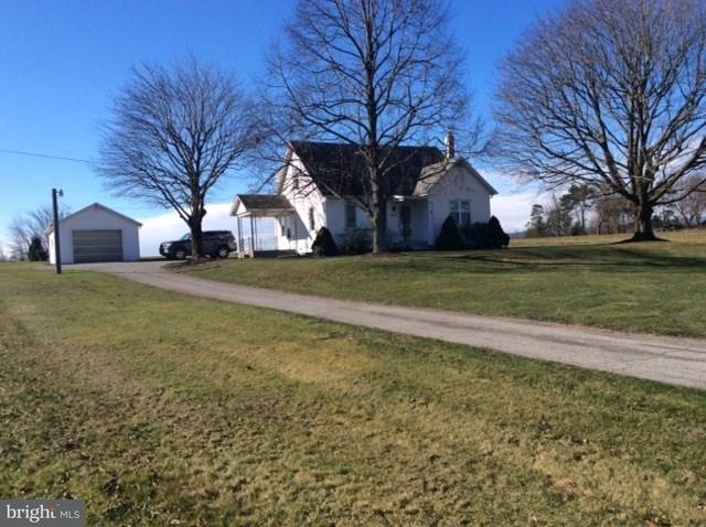2360 Chambersburg Road Biglerville, PA 17307 - Photo 3 of 26 Gallery Image 3