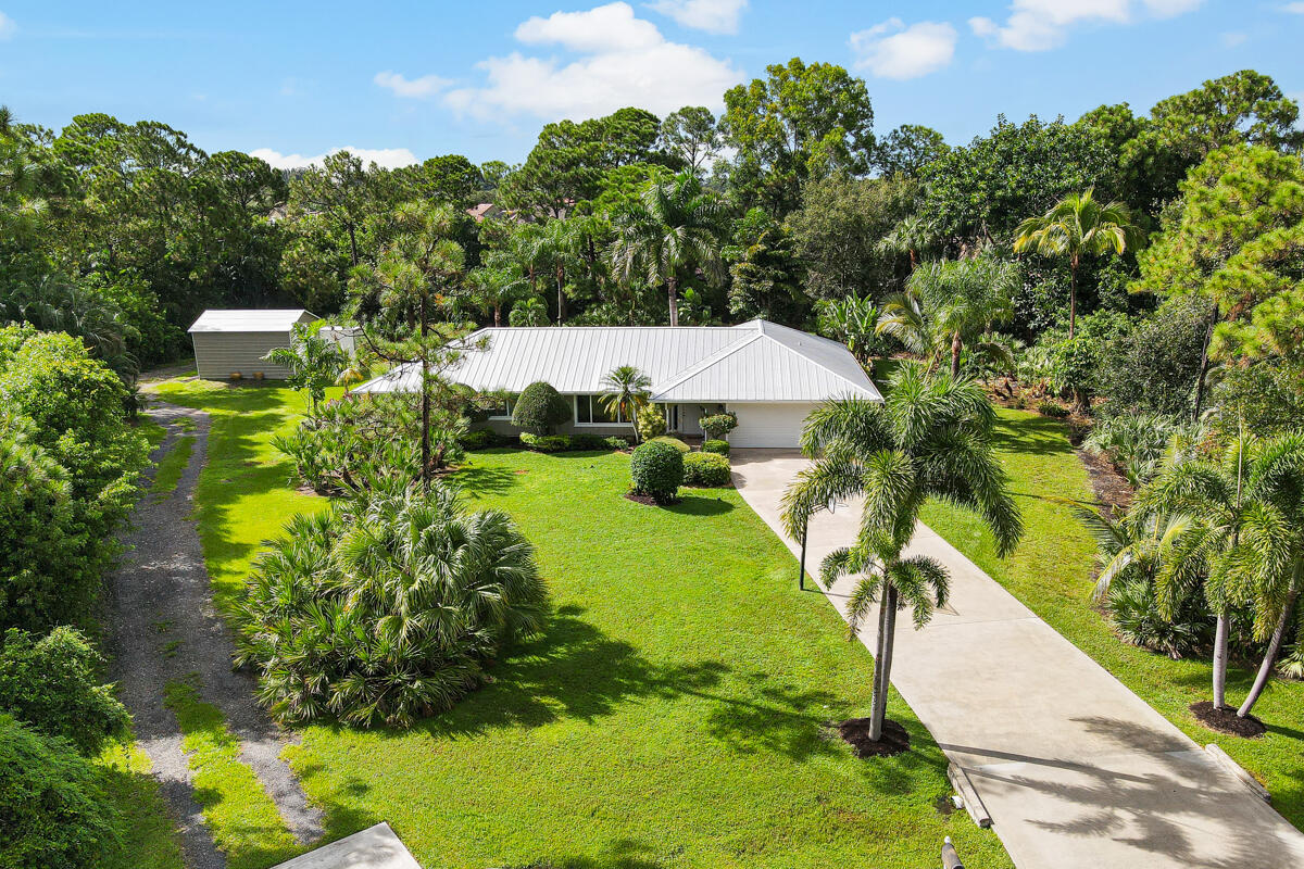 2122 Southwest Perry Terrace Stuart, FL 34997 - Photo 2 of 37 2122 SW PERRY TERRACE